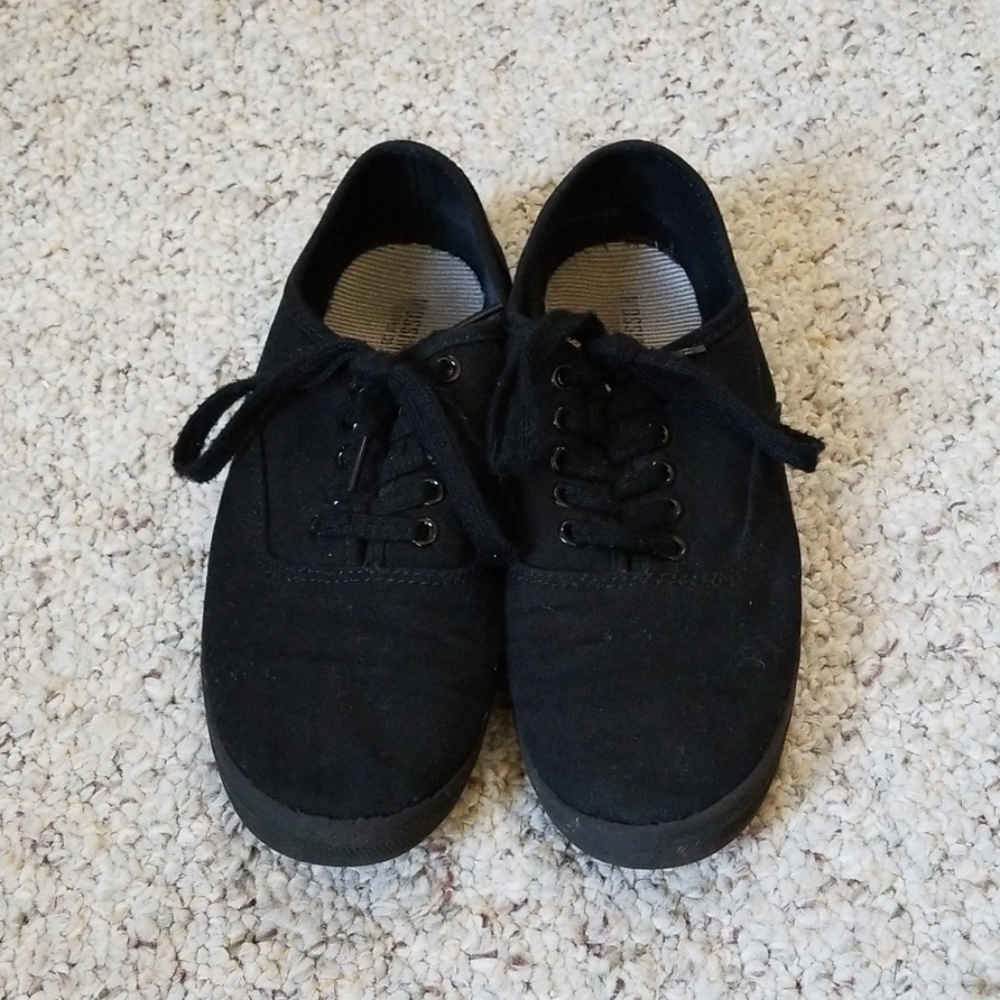 Mossimo Supply Co Black Sneakers